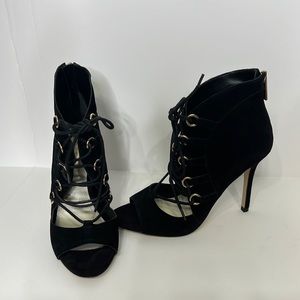 BCBG Generation black Heels, EUC